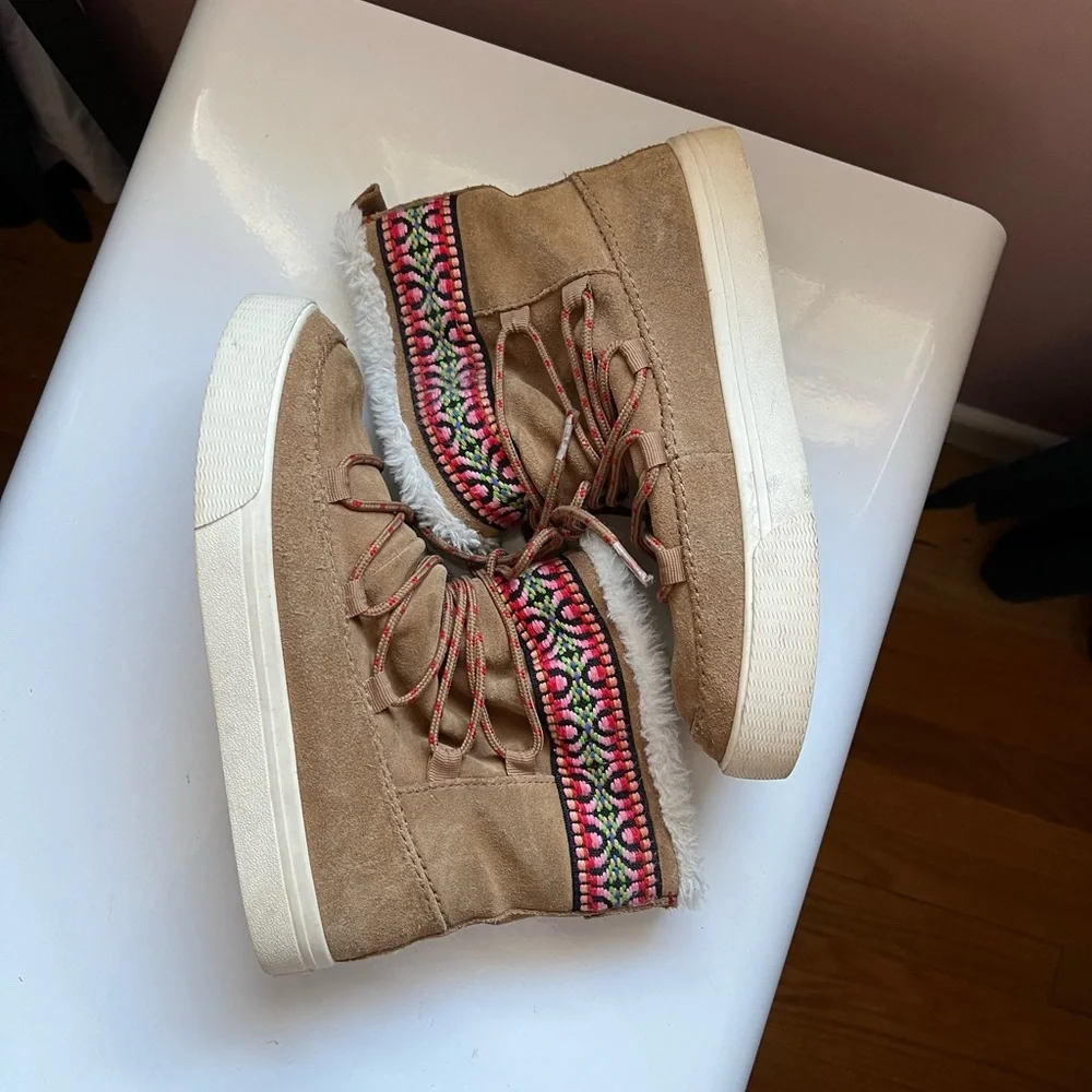 TOMS Alpine Brown Suede Leather Lace Up Faux‎ Fur Ankle Sneaker Boots